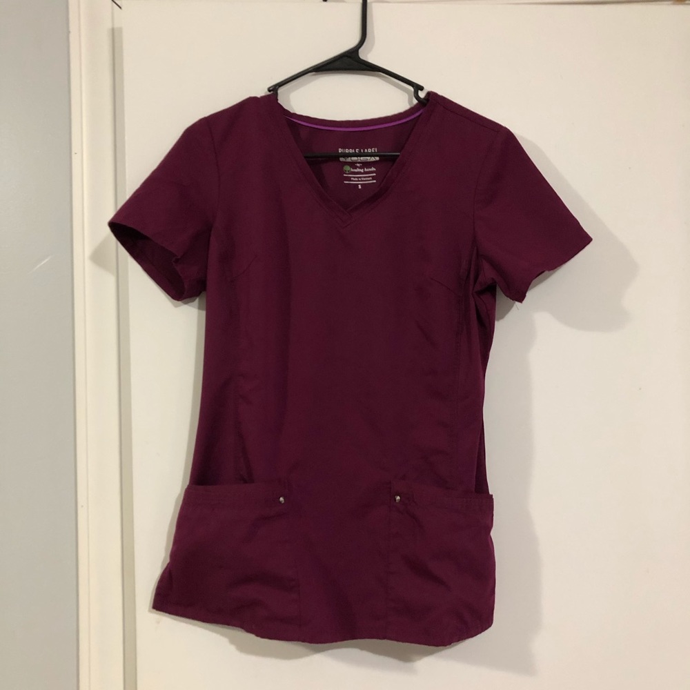 Women’s scrubs
